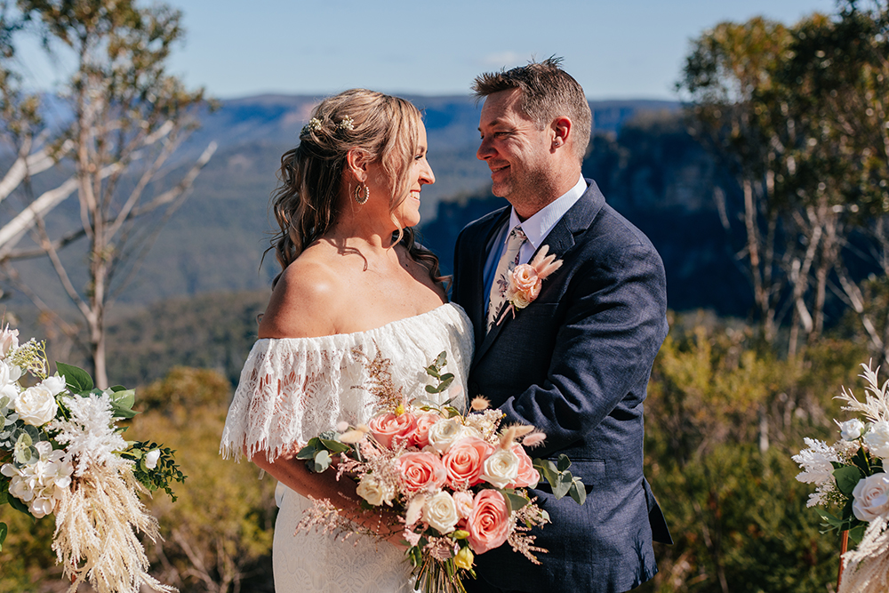 Blue Mountains Weddings at Leuralla Amphitheatre